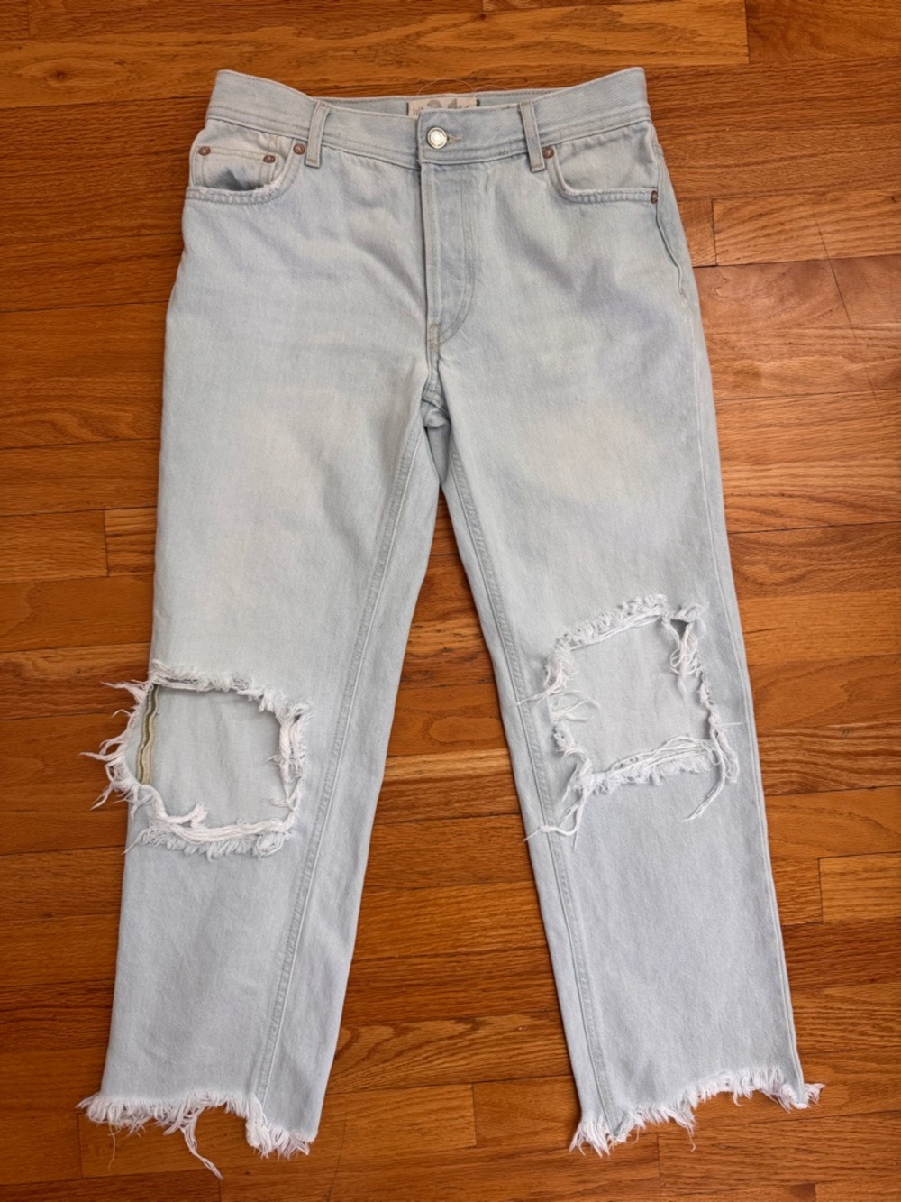 We The Free Maggie Mid Rise Distressed Raw Hem Jean Women’s 24 Straight Leg